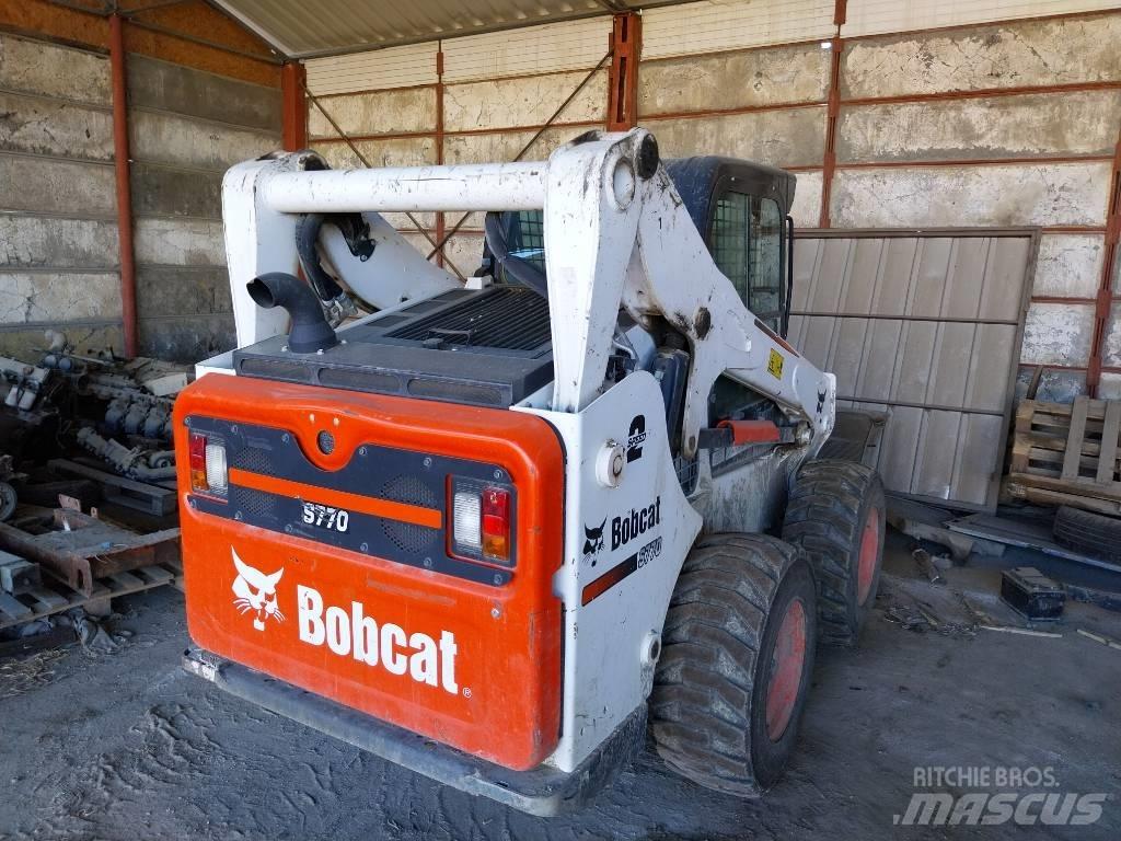 Bobcat S 770  스키드로더
