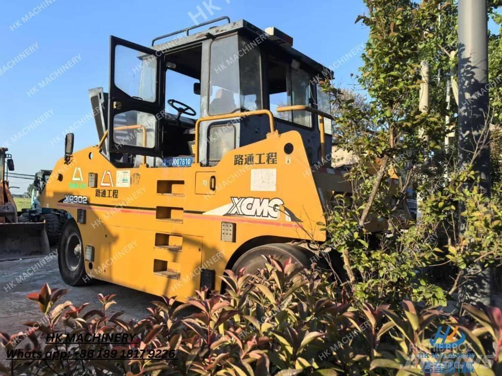 XCMG XP302 공기 타이어 롤러
