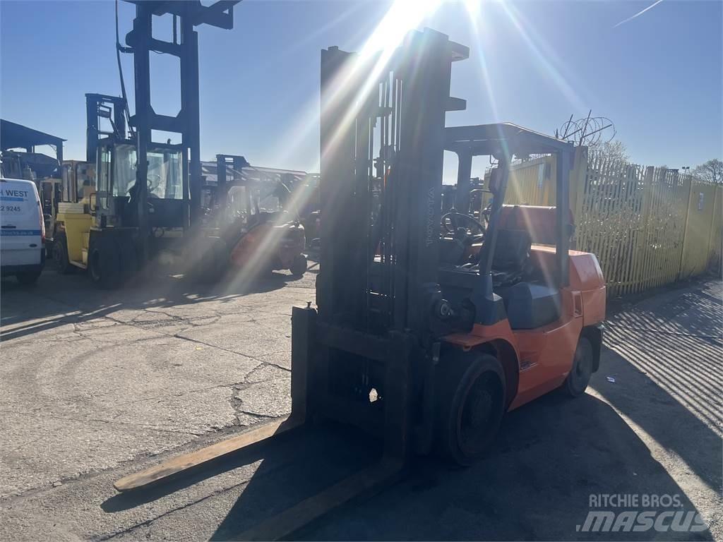 Toyota 7FGCU55 LPG 지게차