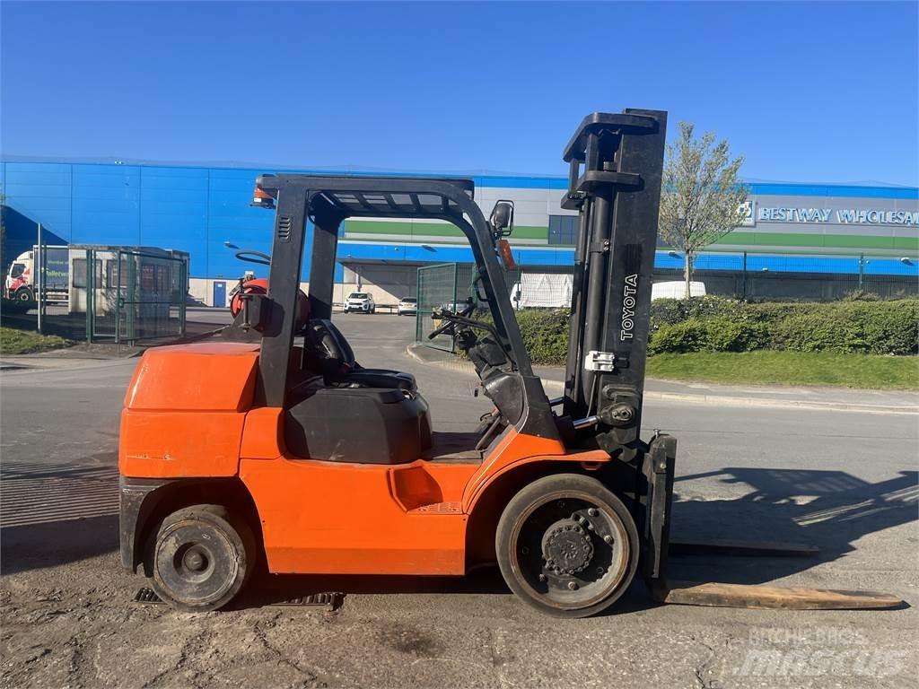 Toyota 7FGCU55 LPG 지게차