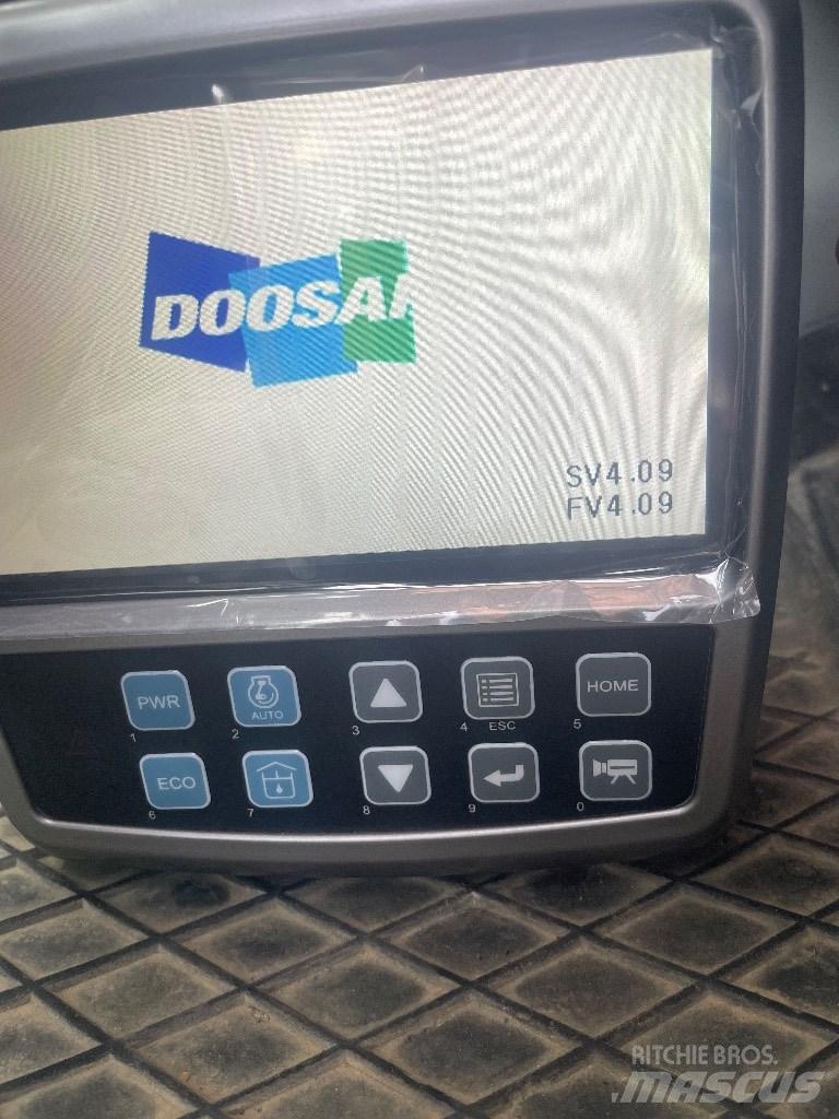 Doosan DX 140 LCR-3 일렉트로닉스