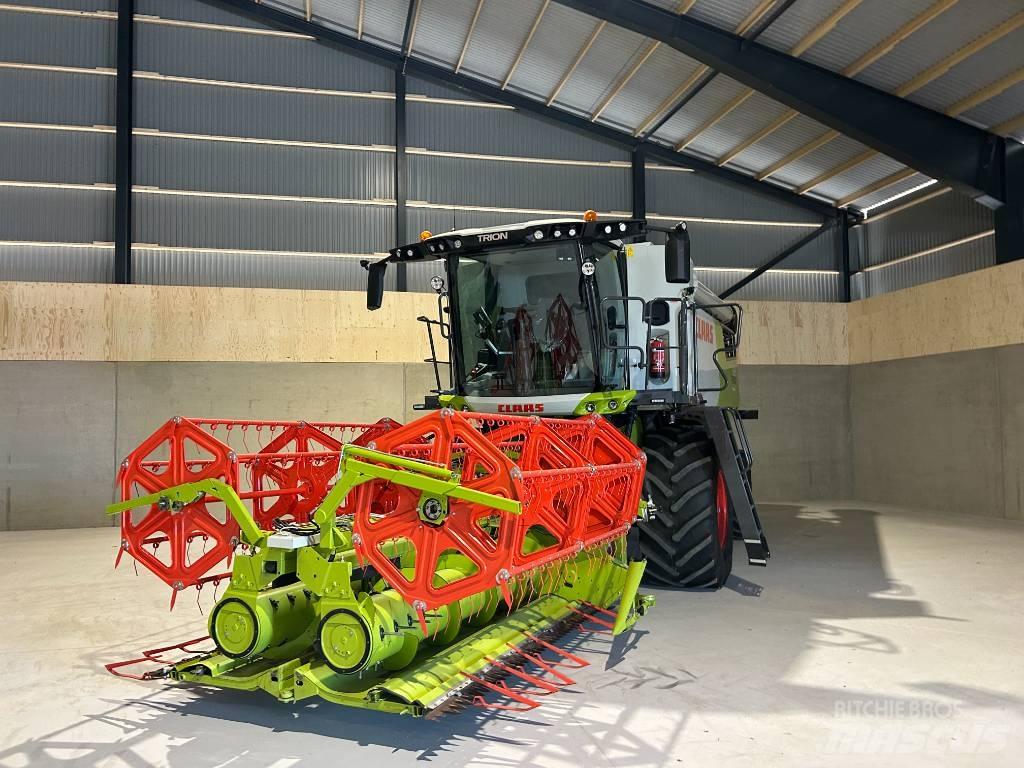 CLAAS Trion 520 콤바인 수확기