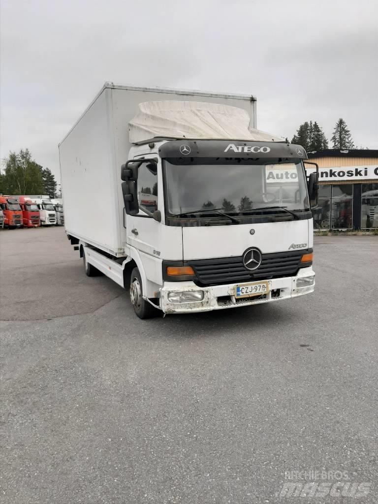 Mercedes-Benz 815 탑차 트럭