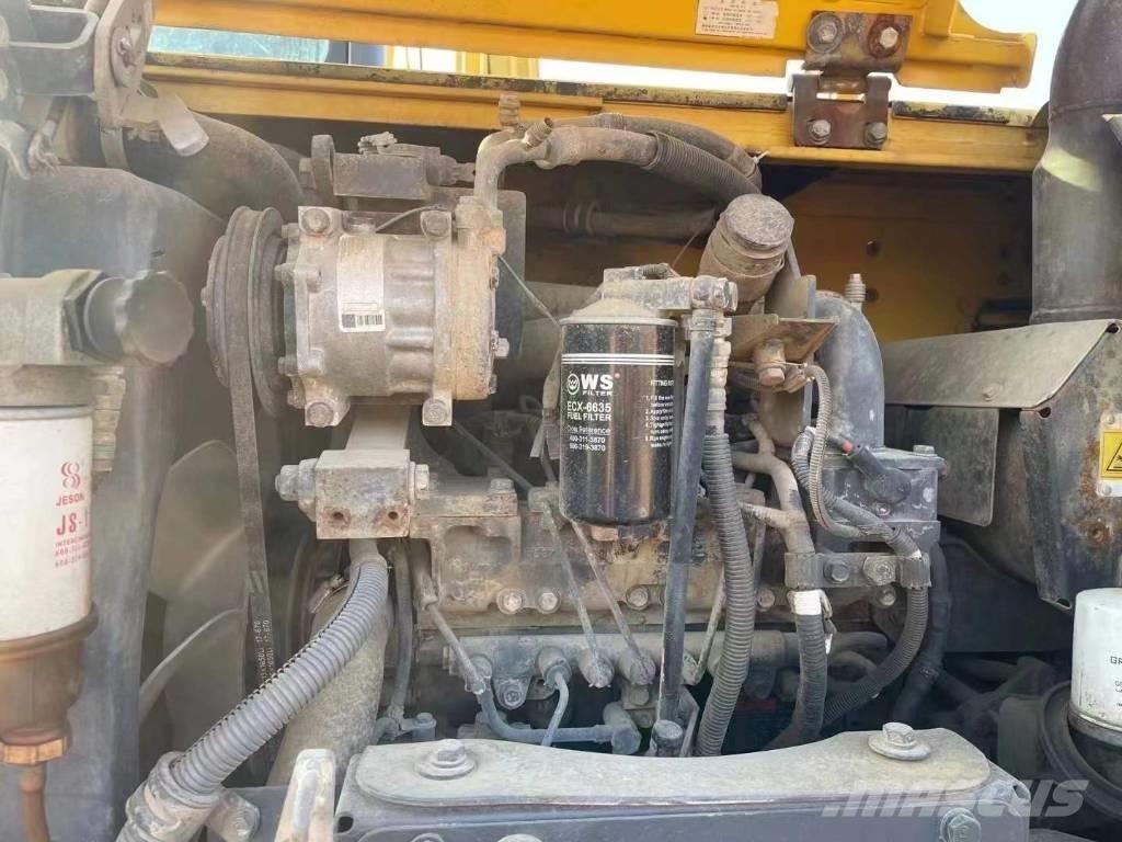 Komatsu PC 70-8 대형 굴삭기 29톤 이상
