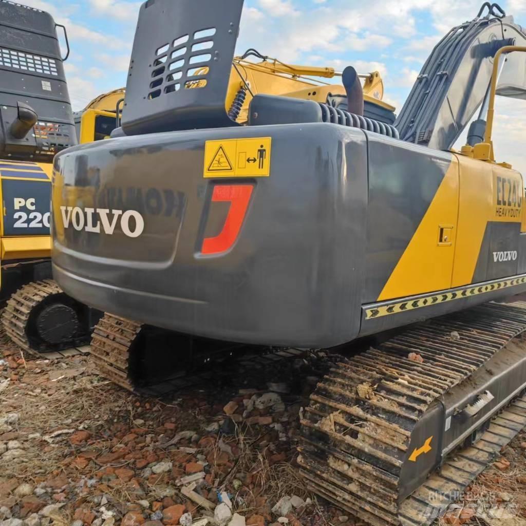 Volvo EC 240 대형 굴삭기 29톤 이상