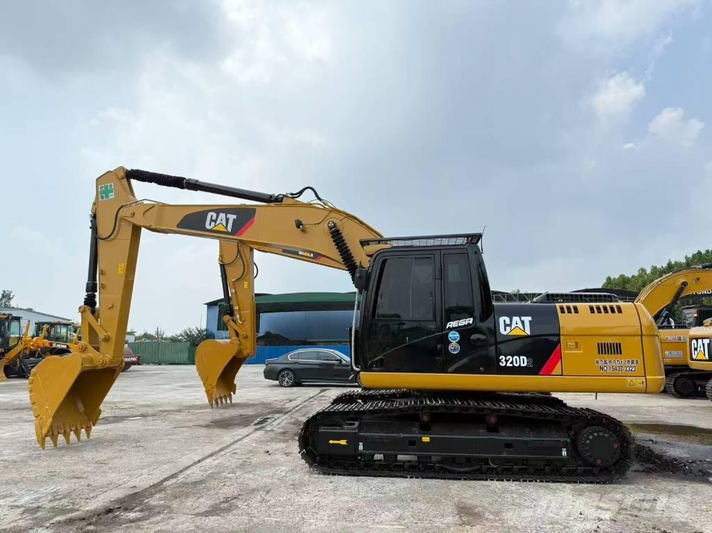 CAT 320D2 대형 굴삭기 29톤 이상