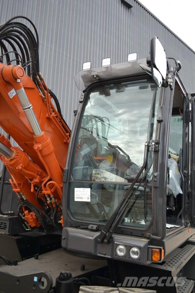 Hitachi ZX135W-7  휠 굴삭기