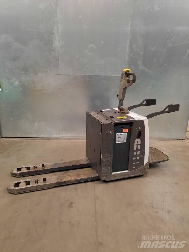 UniCarriers PMR200P 로우 리프터(승강대 포함)