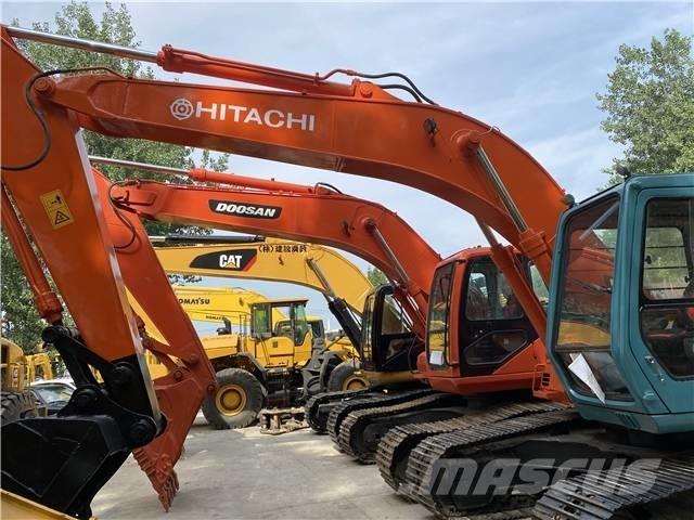 Hitachi EX200-3 대형 굴삭기 29톤 이상