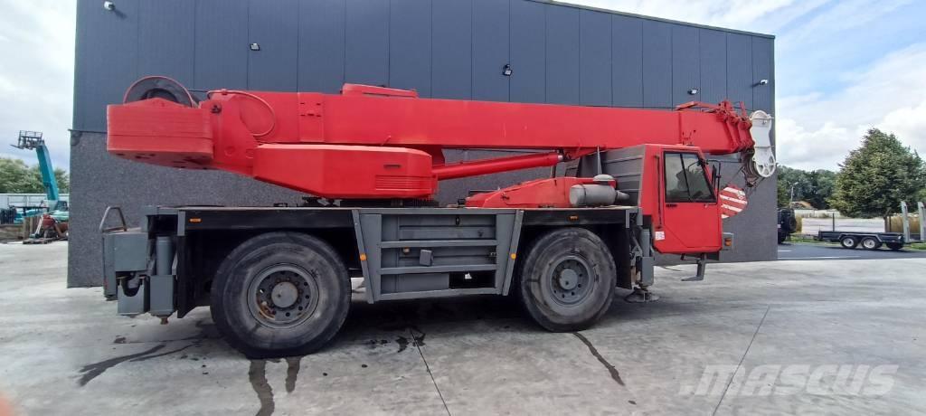 PPM ATT 400 R/T 크레인