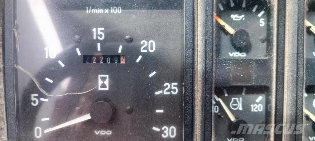 PPM ATT 400 R/T 크레인