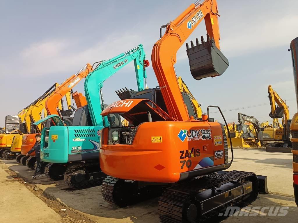 Hitachi ZX 70 중형굴삭기 7톤-28톤