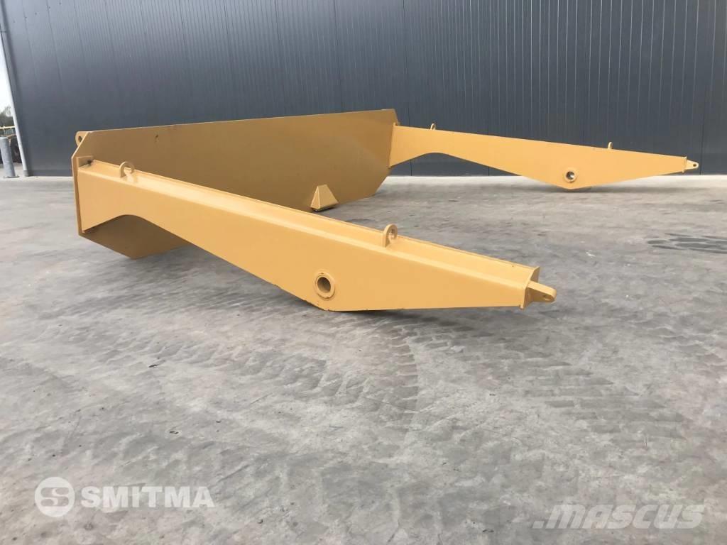 CAT 740B 테일게이트