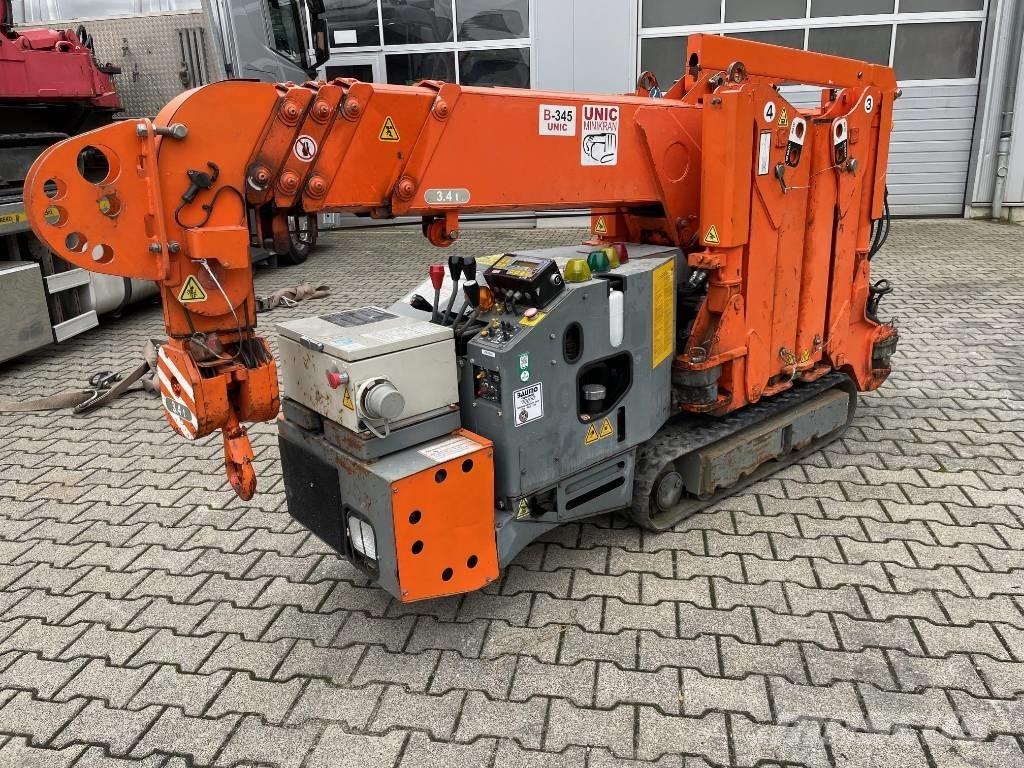 Unic B 345 트랙 크레인