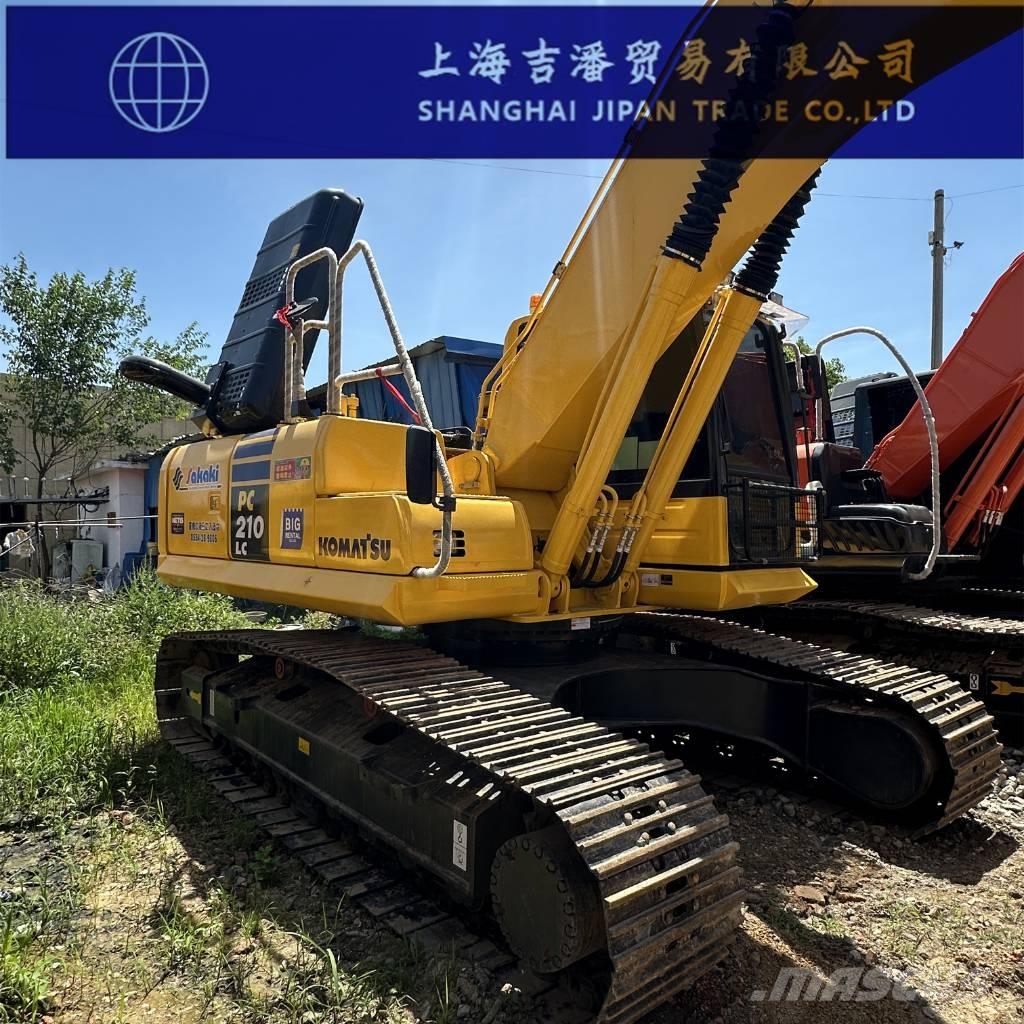 Komatsu PC 210 대형 굴삭기 29톤 이상