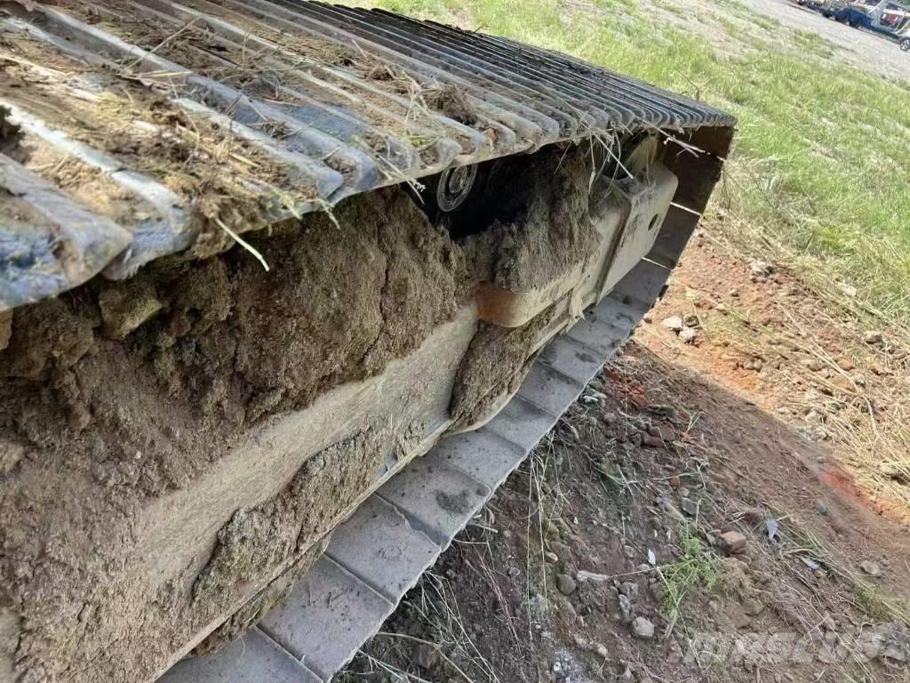 Komatsu PC 200 대형 굴삭기 29톤 이상