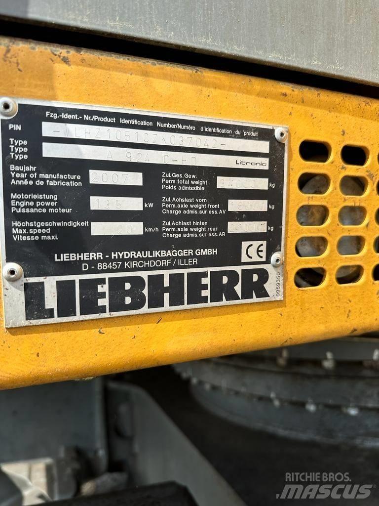 Liebherr A 924C-HD  휠 굴삭기
