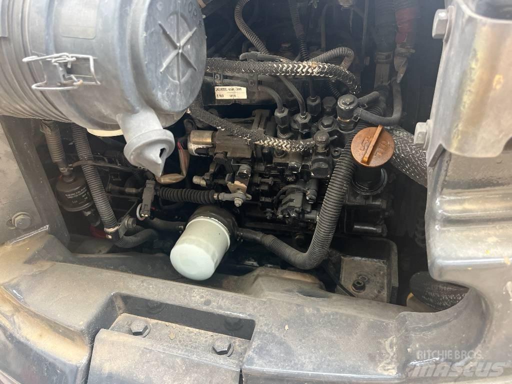 Komatsu PC 50 MR 소형 굴삭기 7톤 미만