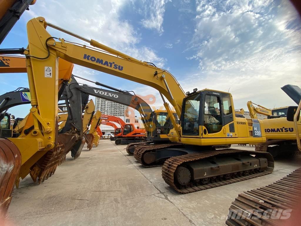 Komatsu PC 220 -8N1 대형 굴삭기 29톤 이상