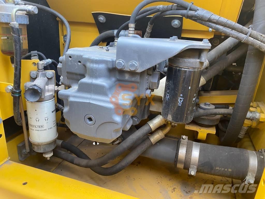 Komatsu PC 220 -8N1 대형 굴삭기 29톤 이상