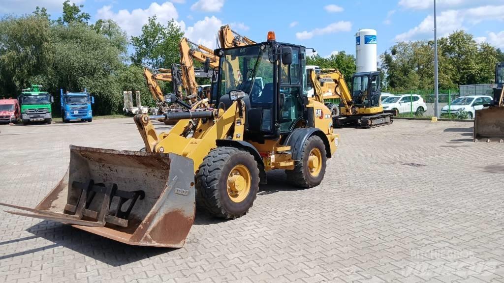 CAT 907 M  휠로우더