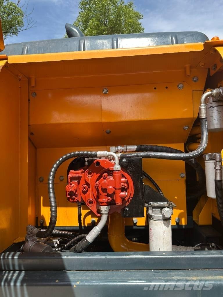 Hyundai HX220HD 중형굴삭기 7톤-28톤