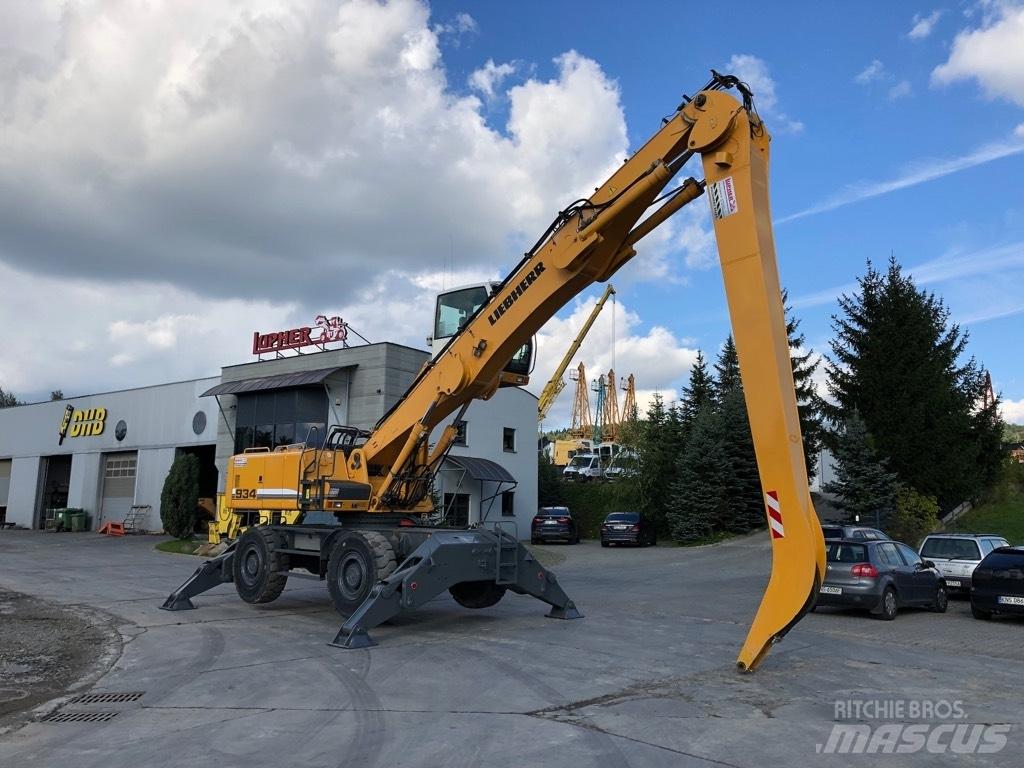 Liebherr A 934 C HD 폐기물/산업 처리기