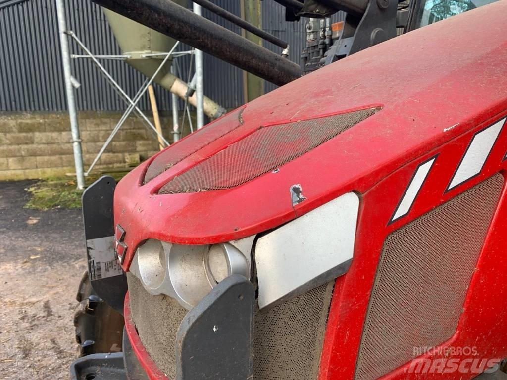 Massey Ferguson 5440 트랙터
