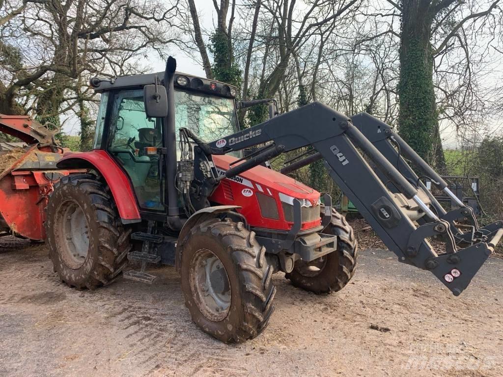 Massey Ferguson 5440 트랙터