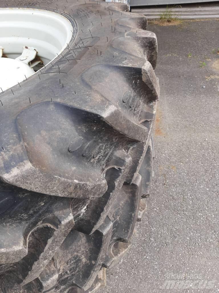 BKT 380/85R34 기타 트랙터 부속품