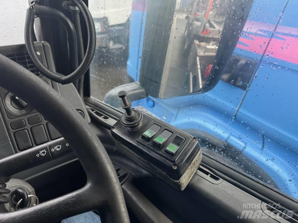 Scania P94DB 폐기물 수거 트럭