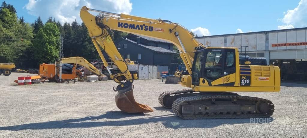 Komatsu PC 210 LC-11 대형 굴삭기 29톤 이상
