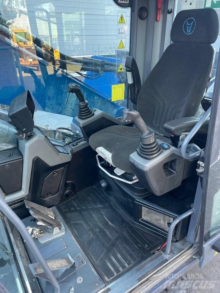 Fuchs MHL320F 폐기물/산업 처리기