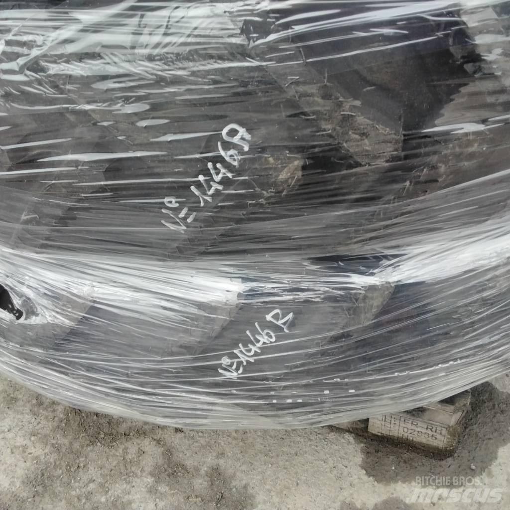 Alliance 300/95R46 타이어, 휠 및 림
