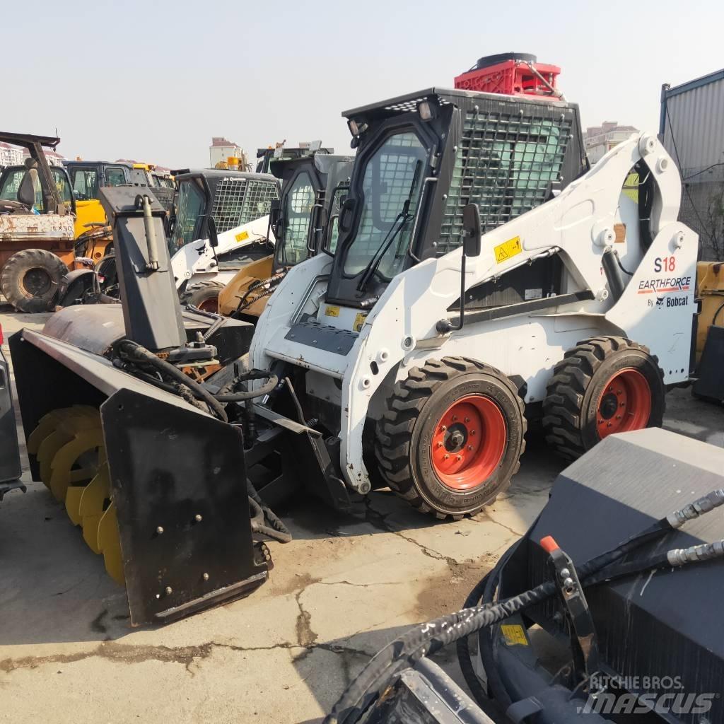 Bobcat S18  스키드로더