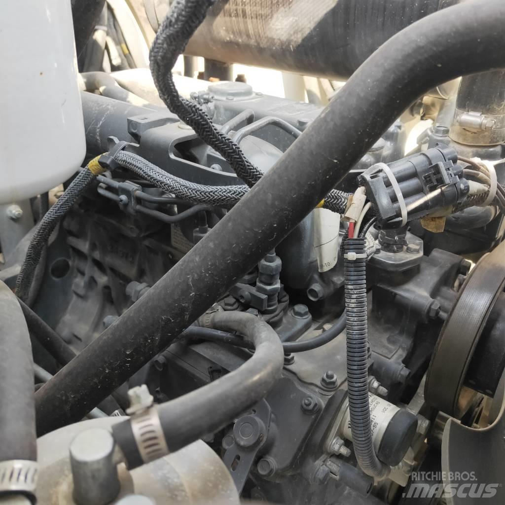 Bobcat S18  스키드로더