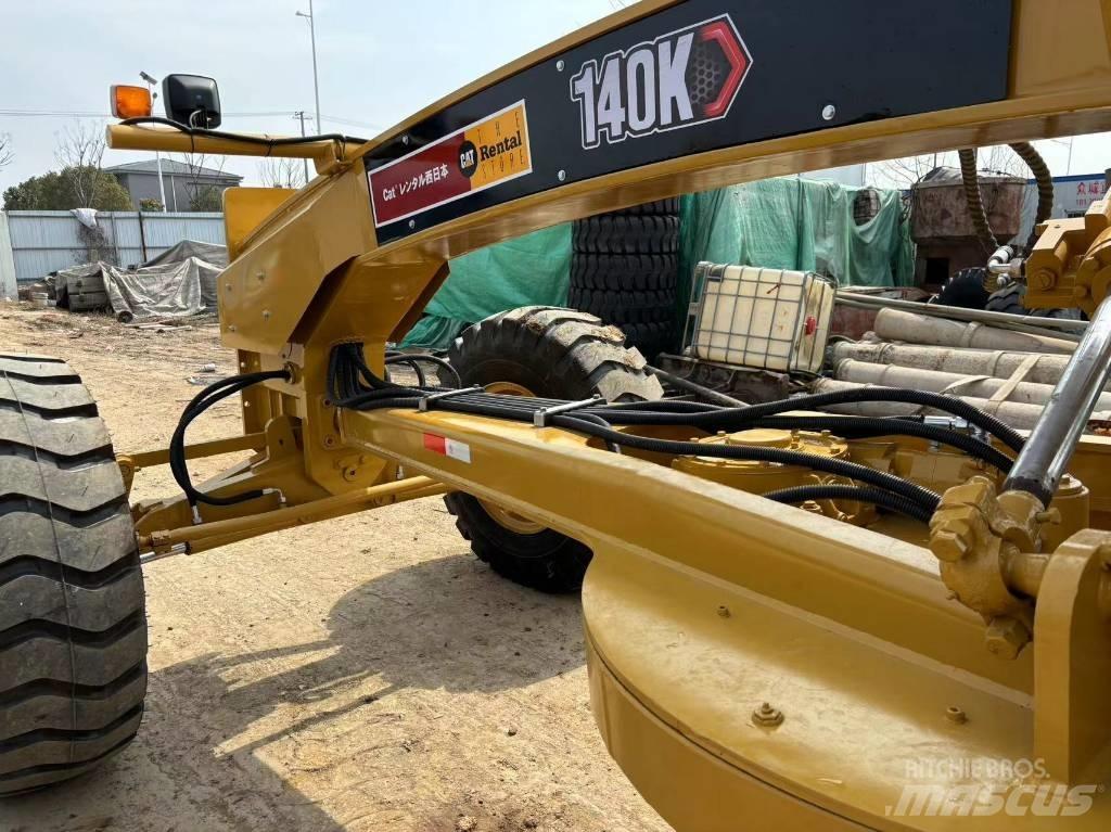 CAT 140 K 그레이더