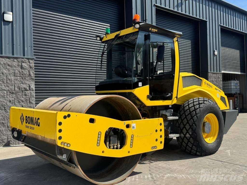 Bomag BW 213 D H-2 싱글 드럼 롤러