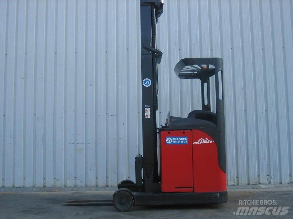 Linde R14 03 리치 트럭