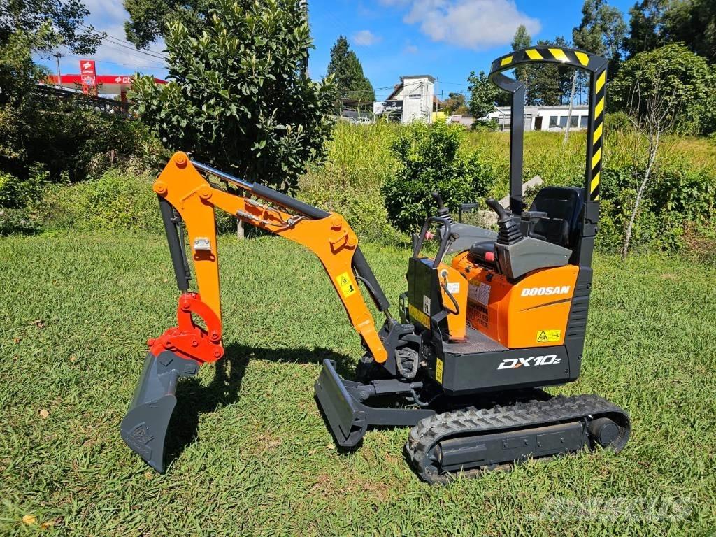 Doosan DX 10 Z 소형 굴삭기 7톤 미만