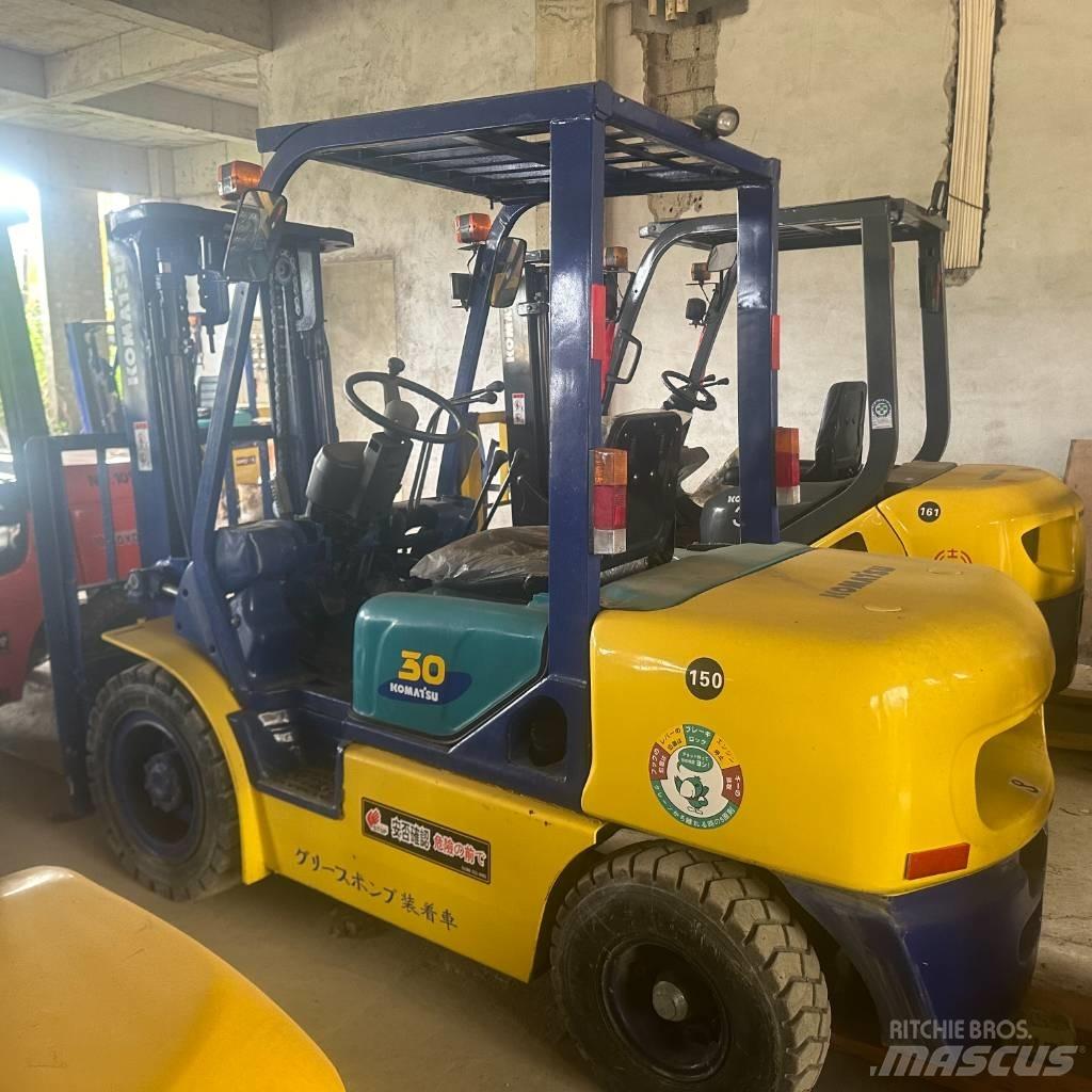 Komatsu F30T 디젤 지게차