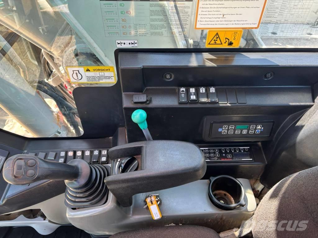 Takeuchi TB 2150 R 대형 굴삭기 29톤 이상