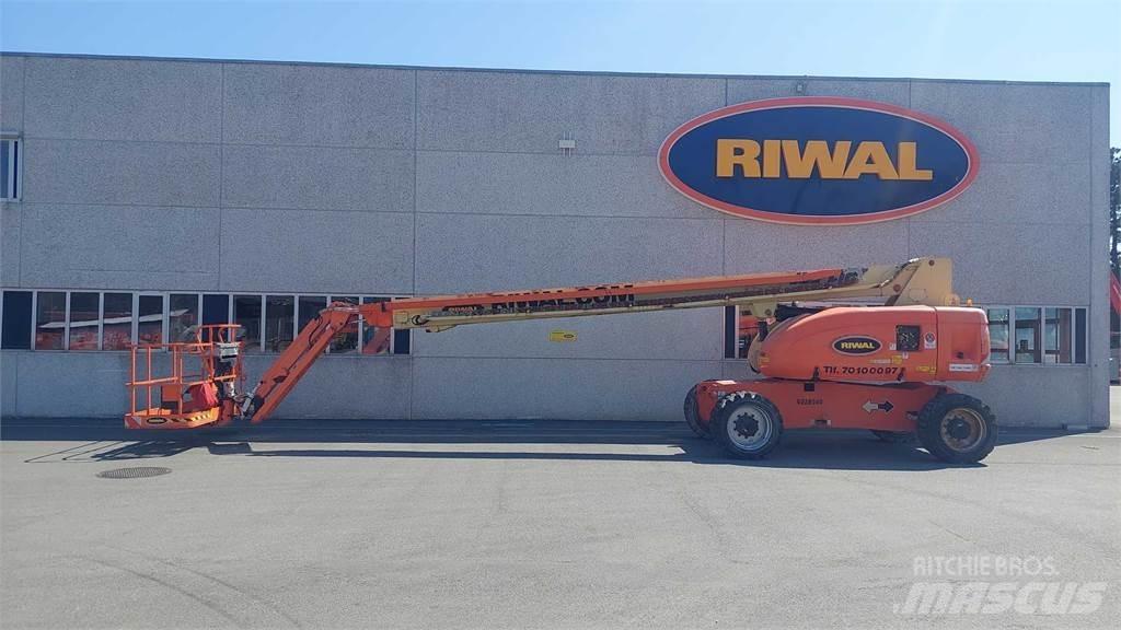 JLG 860SJ 견인식 전동이동 리프트