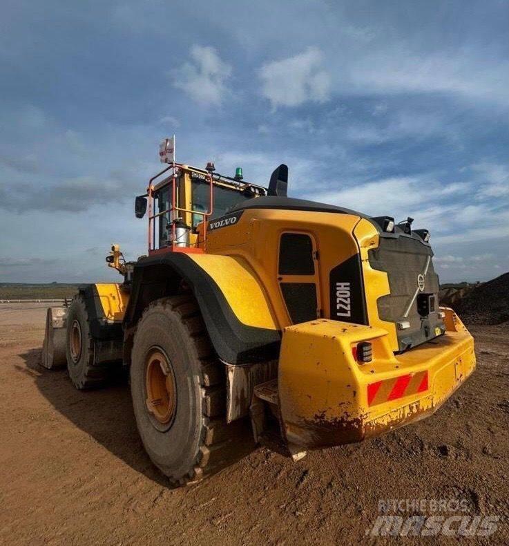 Volvo L 220 H  휠로우더