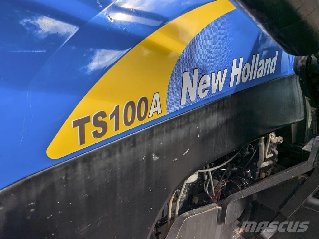 New Holland TS 100 A 트랙터