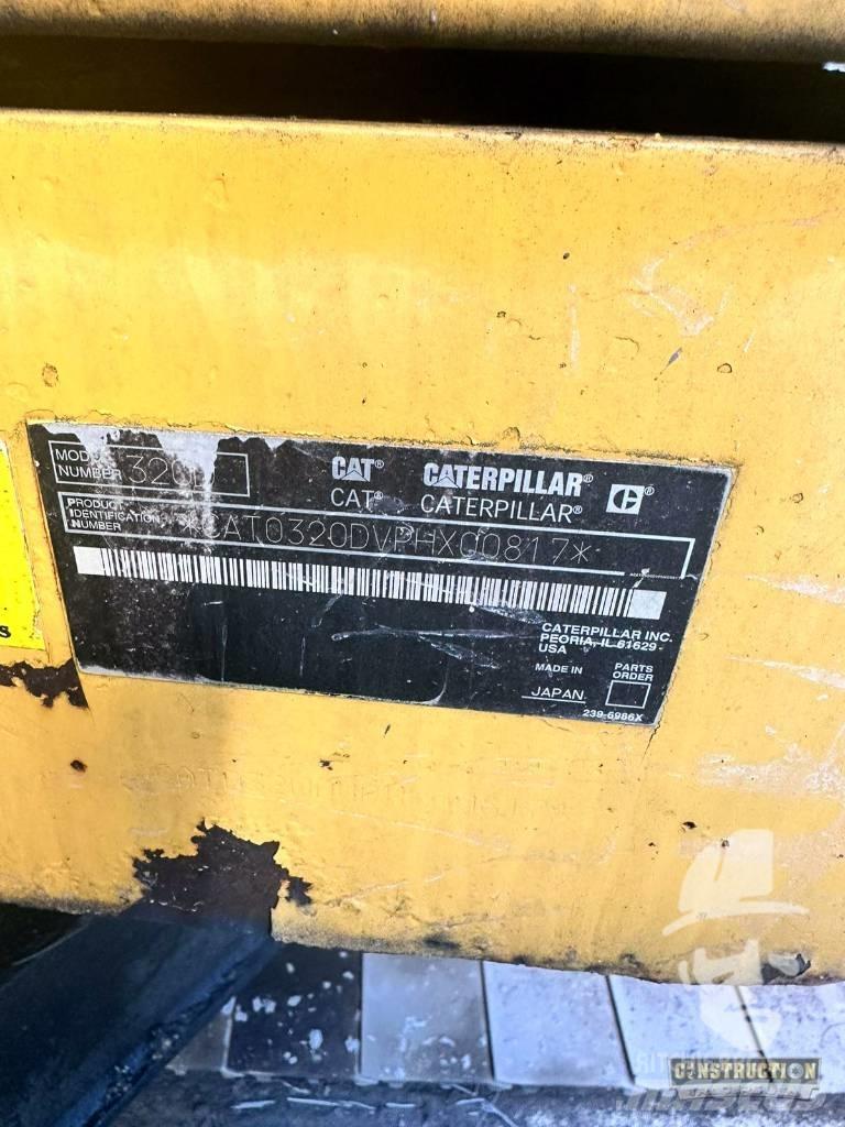 CAT 320 D L 대형 굴삭기 29톤 이상