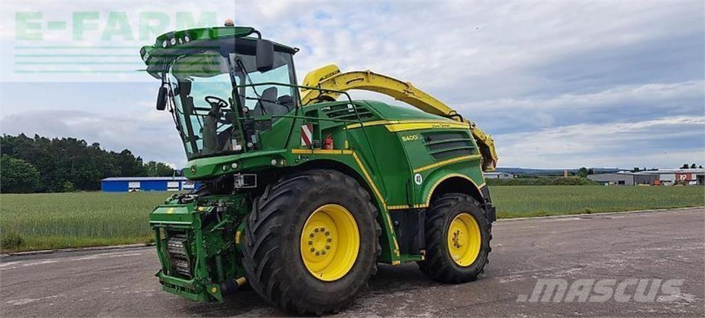 John Deere 8400 자동 초지기계