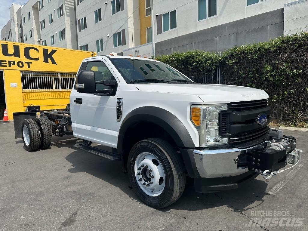 Ford F 550 새시 운전실 트럭