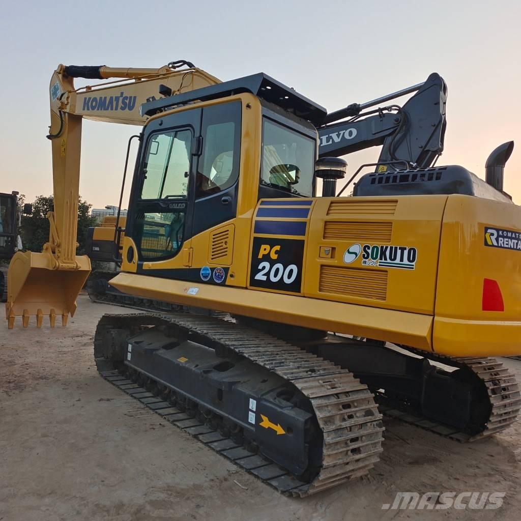 Komatsu PC 200-8 대형 굴삭기 29톤 이상