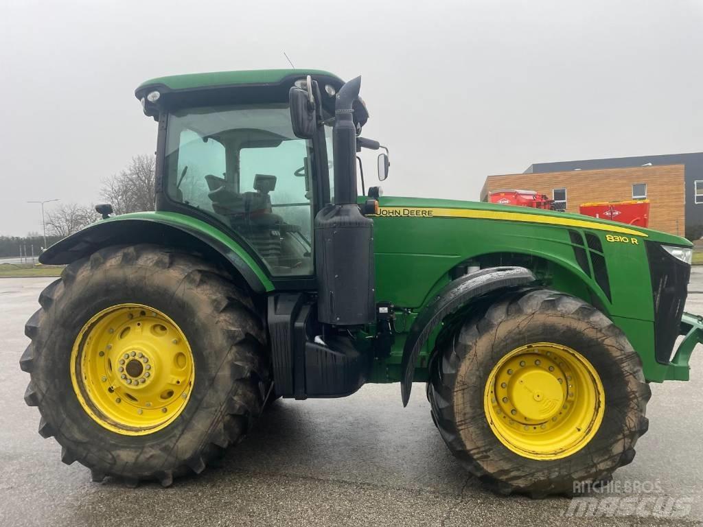 John Deere 8310 R 트랙터